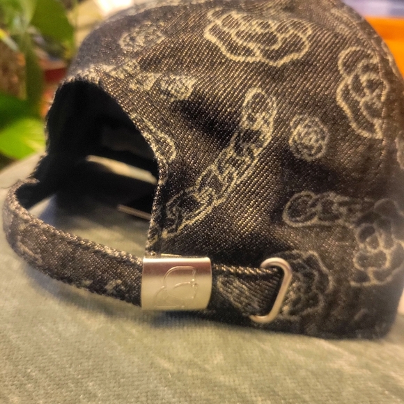 NWT Karl Lagerfeld Gray Denim Women's Ballcap - Floral/Wording In Cream - Picture 5 of 8